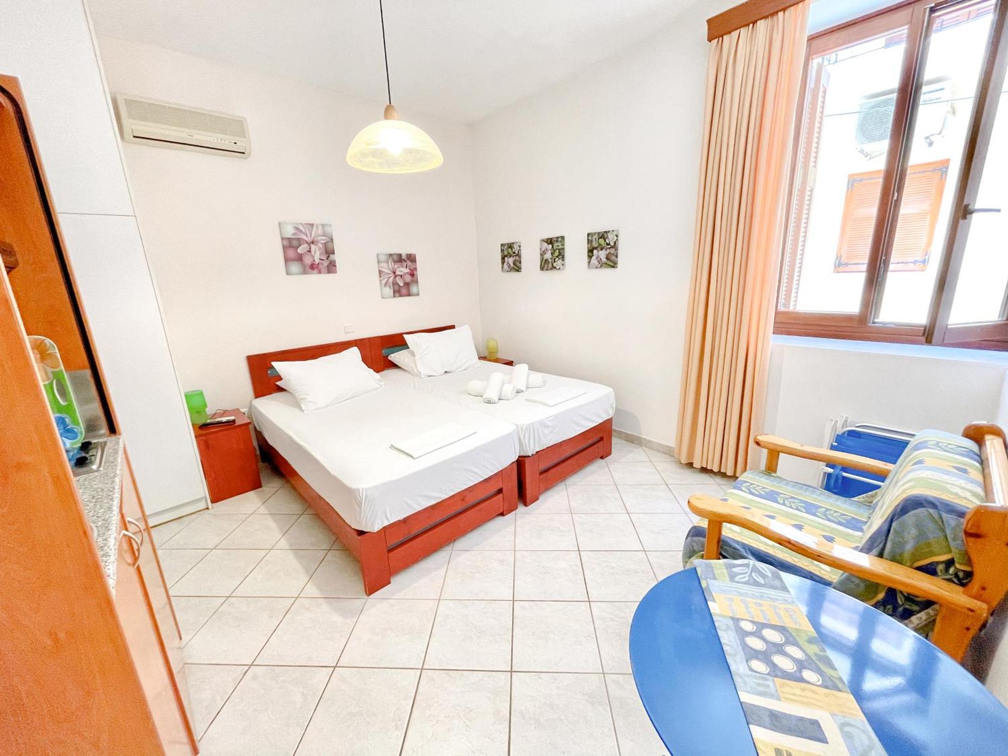 Xenios Zeus Rooms Koroni  Exterior photo