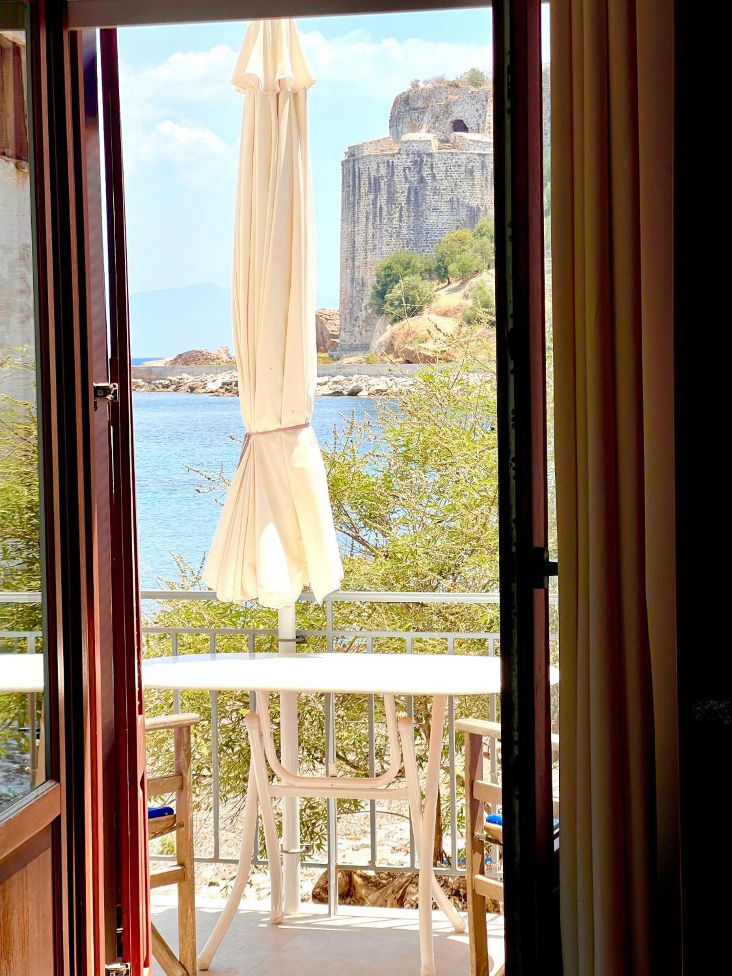 Xenios Zeus Rooms Koroni  Exterior photo